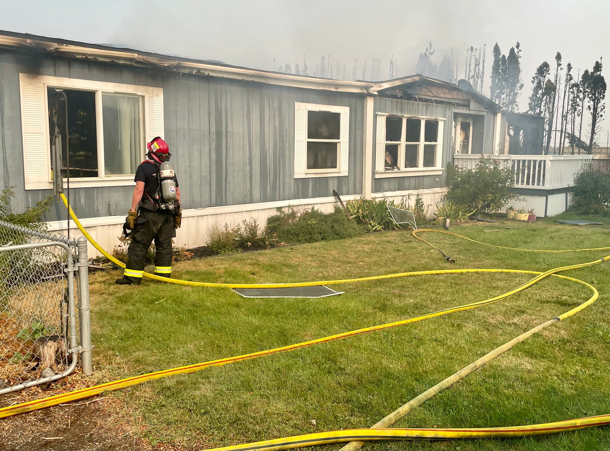 One home lost, others saved from blaze near Oasis Park