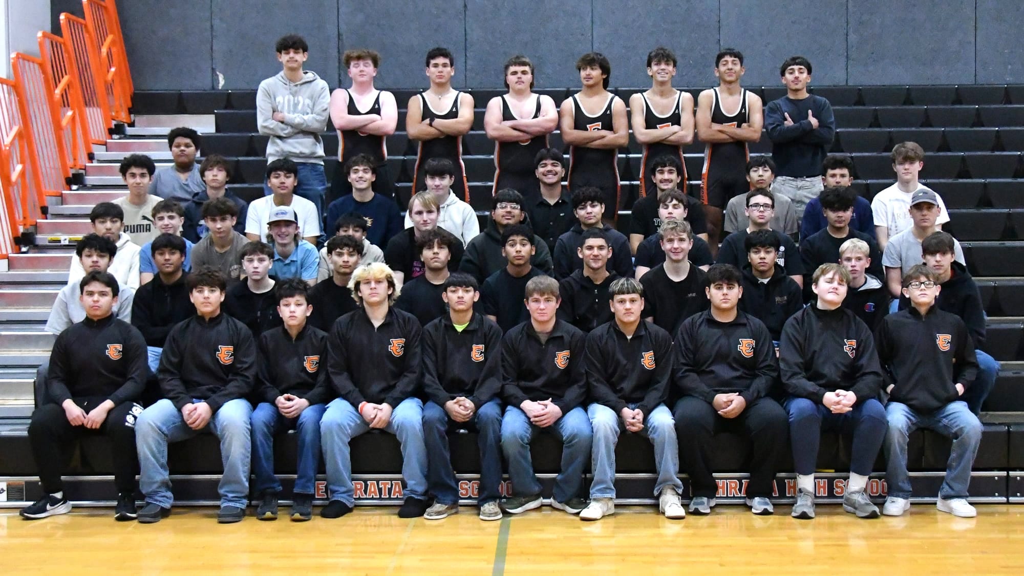 State qualifiers Woods, Garcia anchor Tiger boys wrestling roster