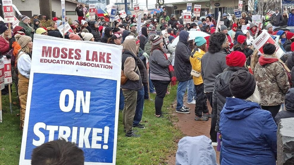 ML School District seeks court order to end teachers' strike