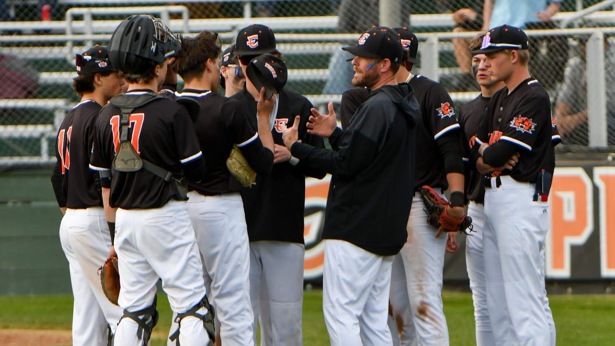 Tiger baseball struggles in Selah, Grandview contests