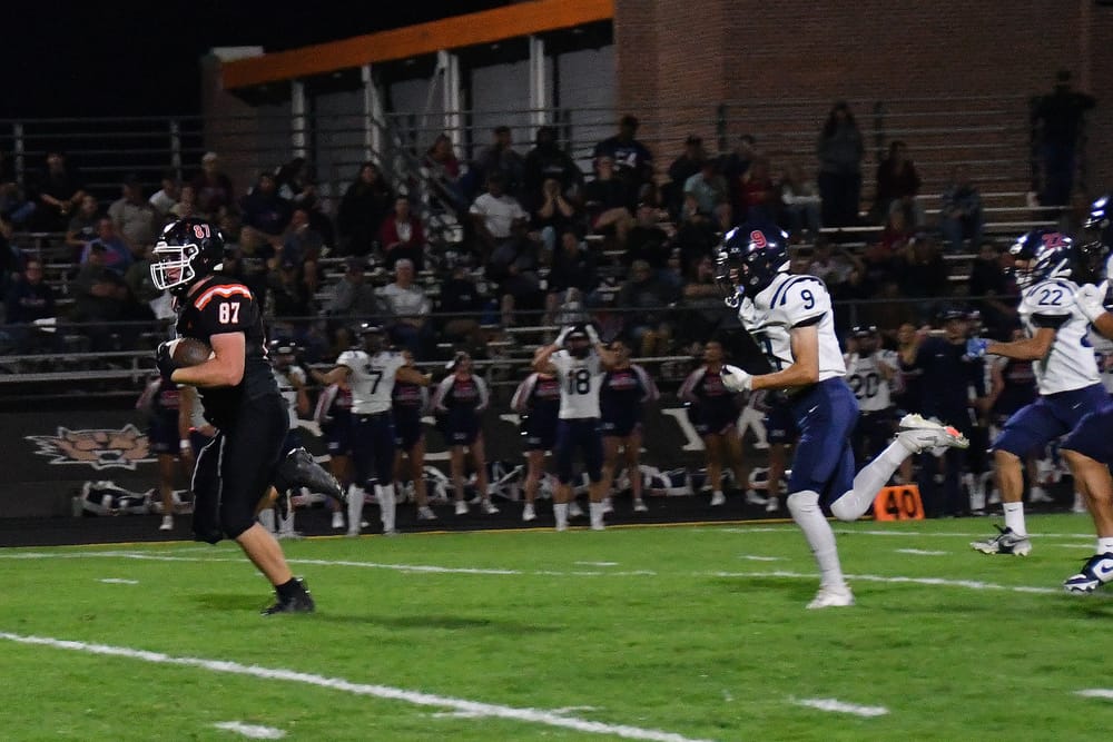 Welcome home, Tigers, who roll past Ellensburg, 43-20 post image