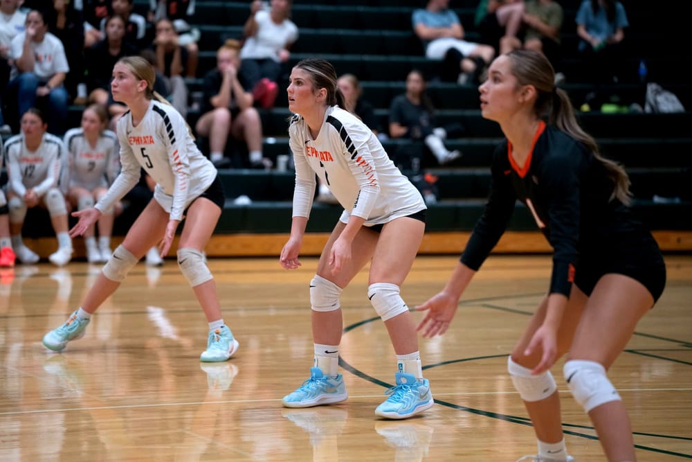 Ephrata volleyball falls to Eastmont, perennial state champion Chelan post image