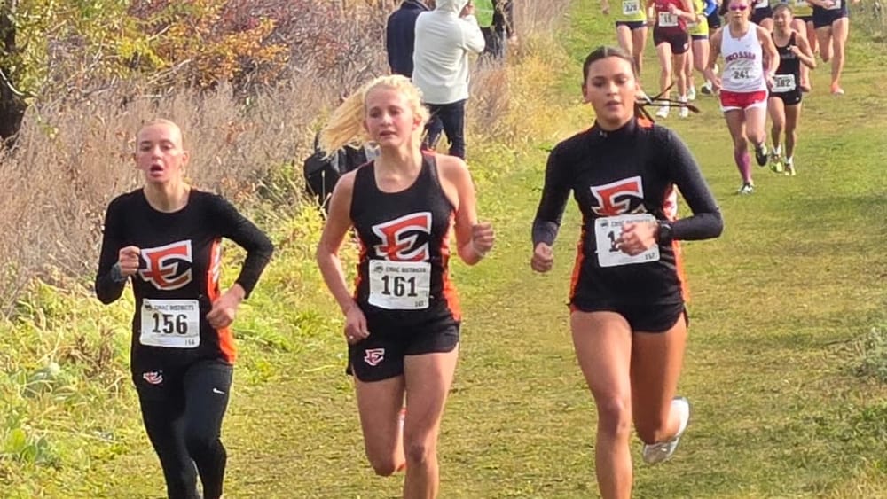 Six Tigers qualify for WIAA State XC Championship race post image