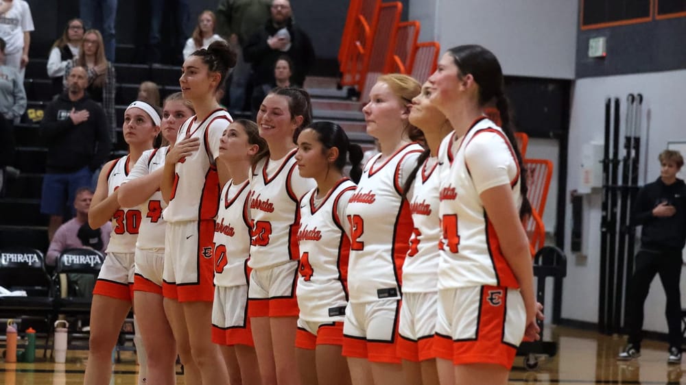 Cold night shooting for both Tiger squads in road losses at Chelan post image