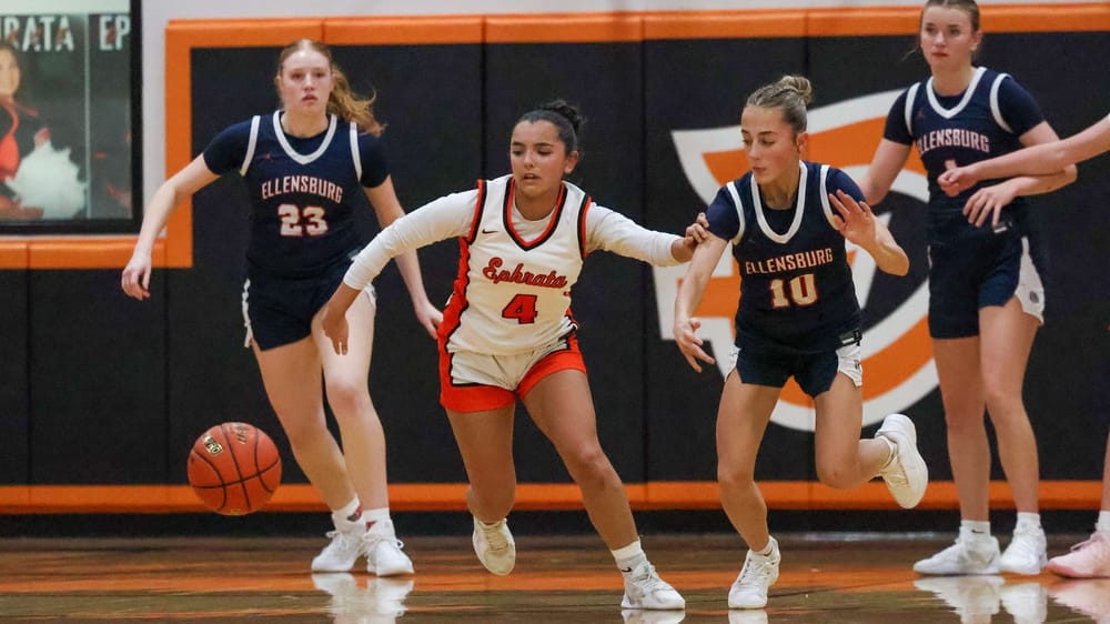 Strong 2nd half at Othello: bright spot in tough weekend for Tigers post image