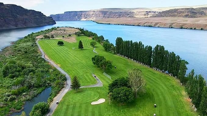 GCPUD commissioners opt to retain Crescent Bar golf course post image